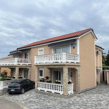 Apartments Ostojic Krk Town Exterior foto